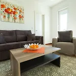 Deluxe Neli Apartman *