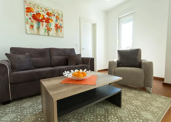 Deluxe Neli Lägenhet *