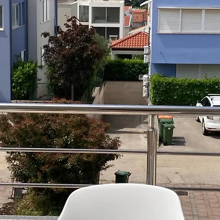 Apartman Deluxe Neli Zára