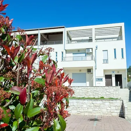 Deluxe Neli Apartment *