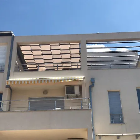 Deluxe Neli Appartement