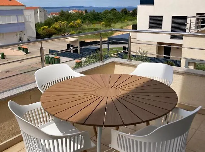 Deluxe Neli Apartman *